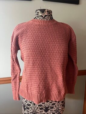 Old Navy Waffle-Knit Crew Sweater in Dusty Rose